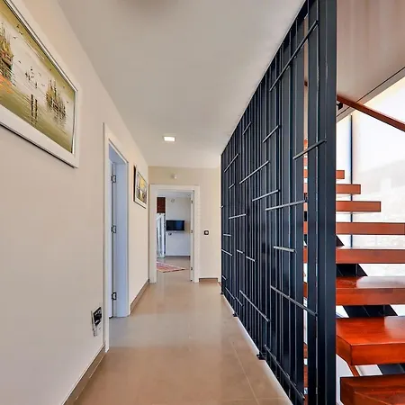 Pirlanta, Kalkanvilla فيلة *