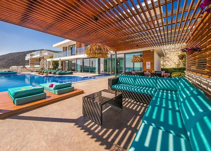 Pirlanta, Kalkanvilla ヴィラ カルカン