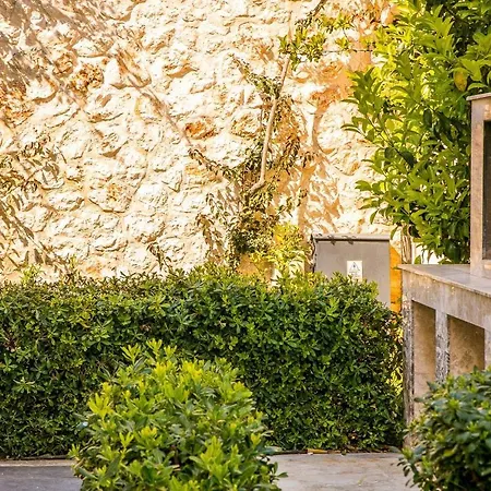 Pirlanta, Kalkanvilla Καλκάν