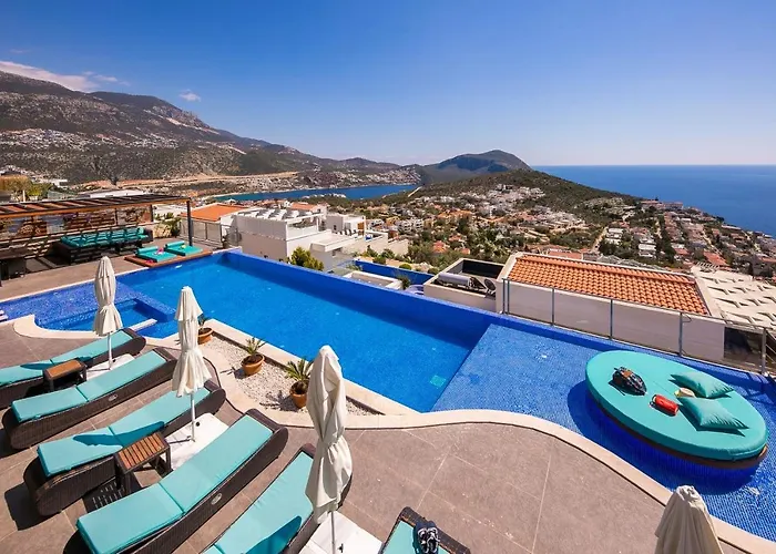 Pirlanta, Kalkanvilla Βίλα Καλκάν