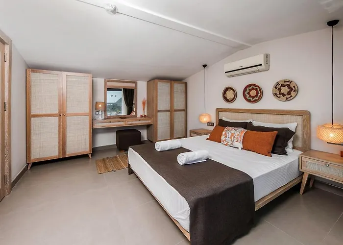 Pirlanta, Kalkanvilla Καλκάν