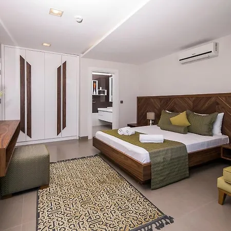 Pirlanta, Kalkanvilla * 卡尔坎